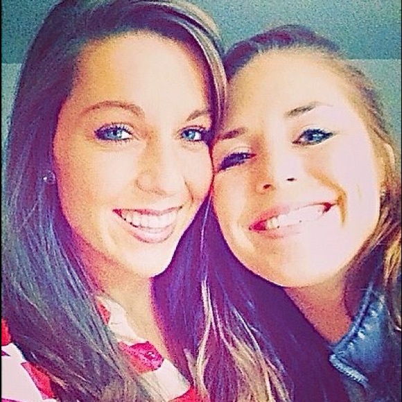 Meet your Posher, Laurabeth - Picture 1 of 1