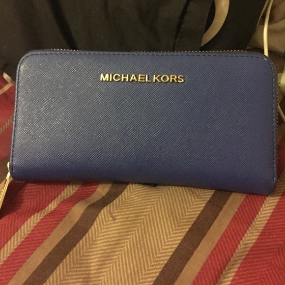 Michael Kors wallet