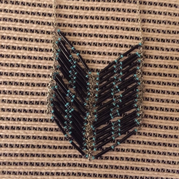 NWOT Beaded necklace