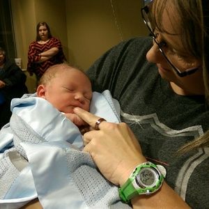 Meet your Posher, Crystal