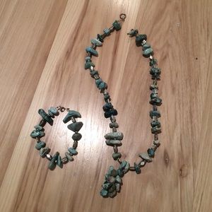 Turquoise necklace and bracelet