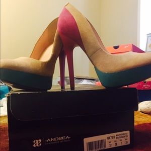 Andrea (high heels)