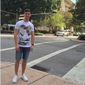 Meet your Posher, Alejandro