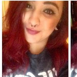 Meet your Posher, Desiree