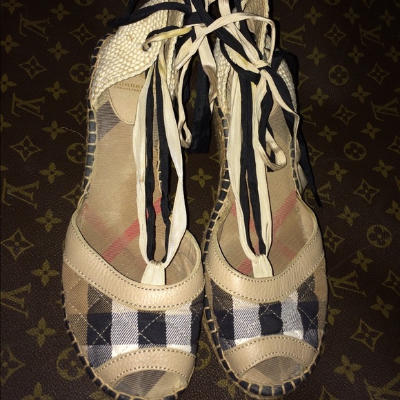 Burberry Espadrille Wedge - Picture 2 of 4