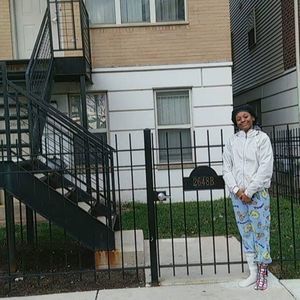 Meet your Posher, Donecia