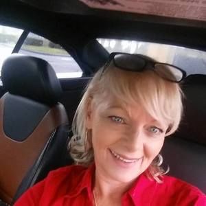 Meet your Posher, Sandy