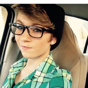 Meet your Posher, Lindsey