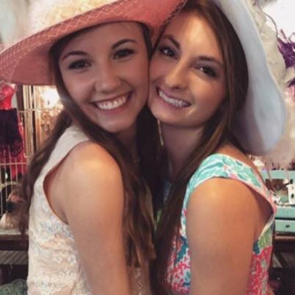 Meet your Posher, Arianna