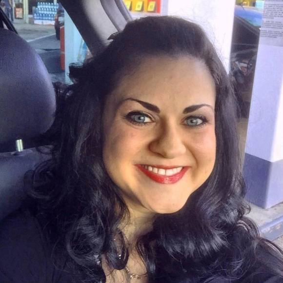 Meet your Posher, Christina