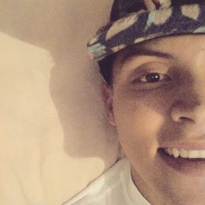 Meet your Posher, Edward