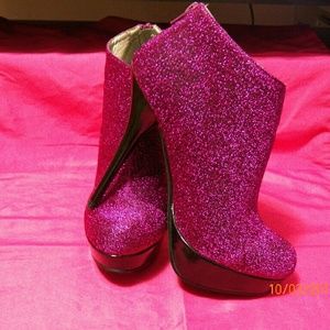 Sexy and hot fuchsia booties NWOT
