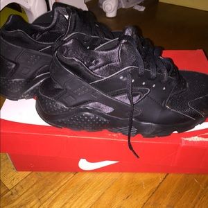 Nike huaraches