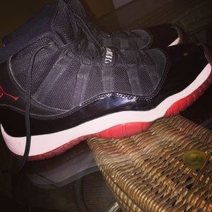 Jordan retro bred 11s