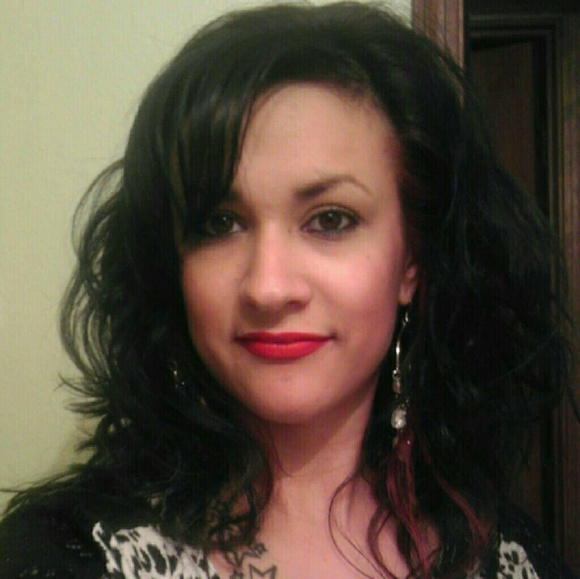 Meet your Posher, Brittney