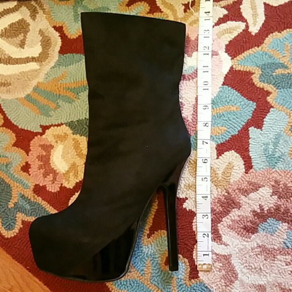 Faux Suede platform black boot - Picture 7 of 7