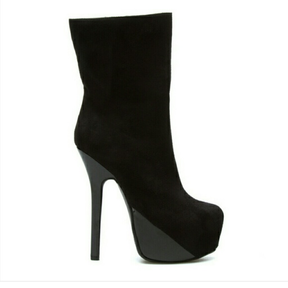 Faux Suede platform black boot - Picture 2 of 7