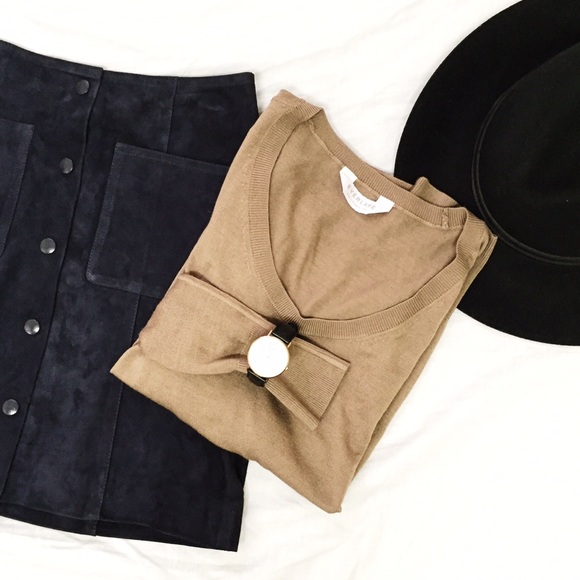 Everlane Sweaters - Everlane Tan Luxe Sweater U-neck