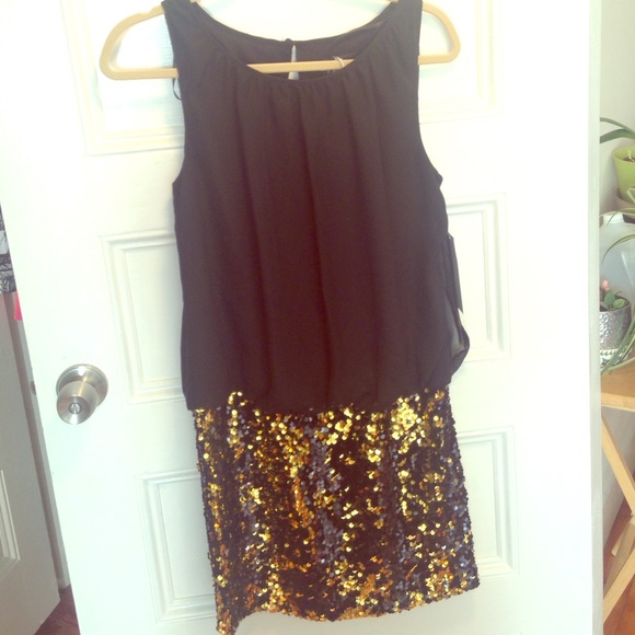 Adriana Papell dress!