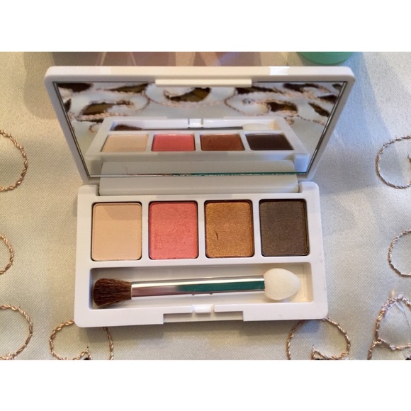 🚫SALE🚫 Mini Clinique Beauty Set - Picture 4 of 4