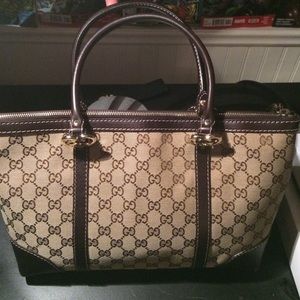 Gucci purse
