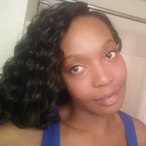 Meet your Posher, Adriana