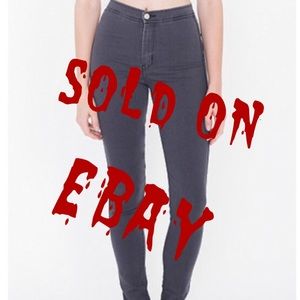 Gray AA Easy jeans size S 🌟BRAND NEW🌟NWT