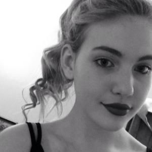 Meet your Posher, Mia