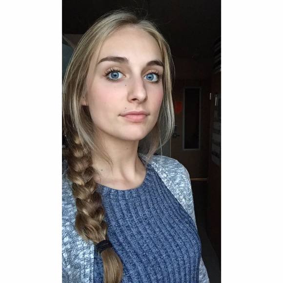 Meet your Posher, Grace - Picture 1 of 1