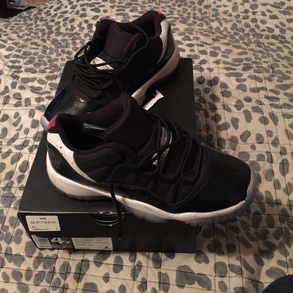 air Jordan 11's retro low