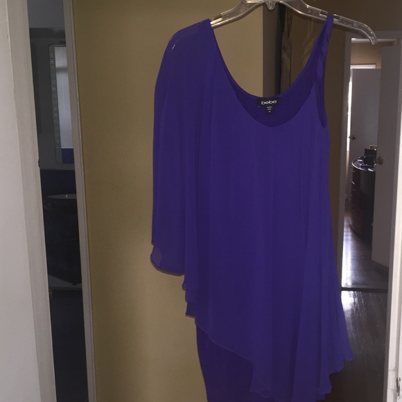 Bebe chiffon dress