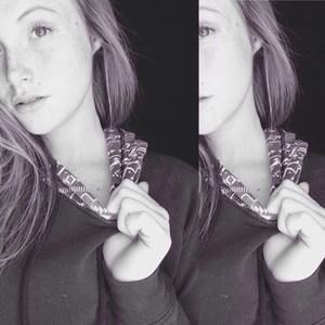 Meet your Posher, Alexis