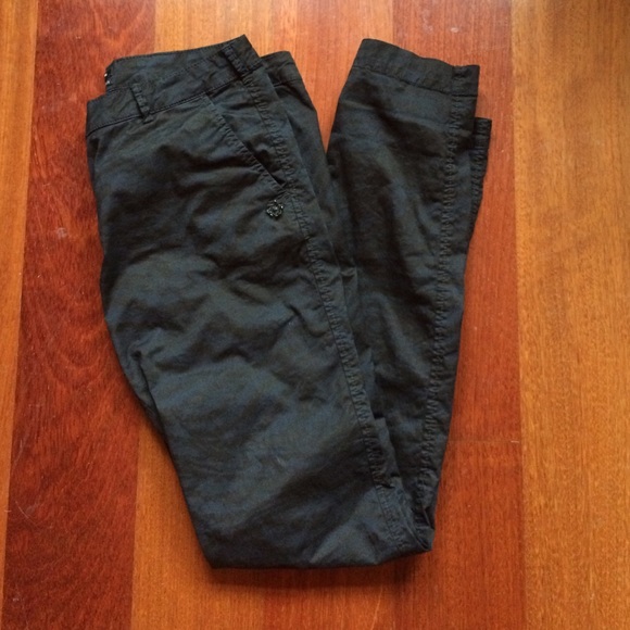 Chinos black and blue tiger stripes