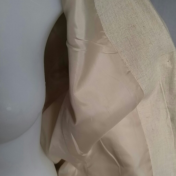 Blazer - Picture 2 of 4