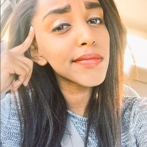 Meet your Posher, Lucy