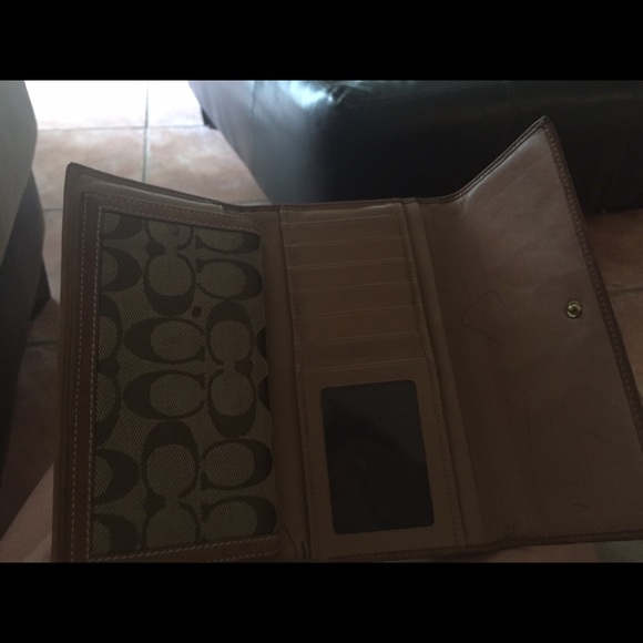 Coach used wallet