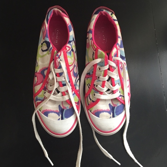 Coach gym shoes size 8