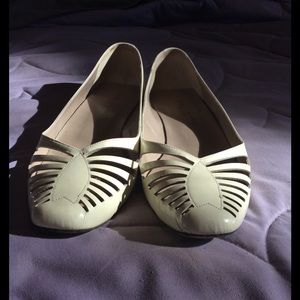 Authentic Marc Jacobs Patent Leather Cutout Flats