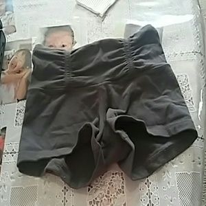 Lululemon boogie shorts