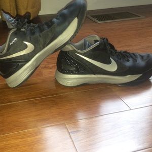 Nike hyper spike volleyball shoes