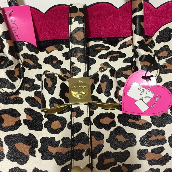 Betsey "BAG IN A BAG" Cheetah Tote👄@nami001 - Picture 2 of 4