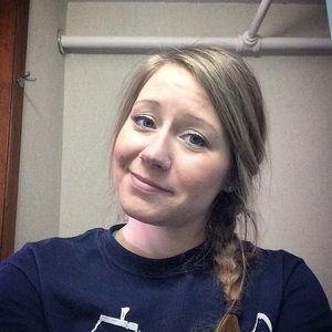 Meet your Posher, Carrie