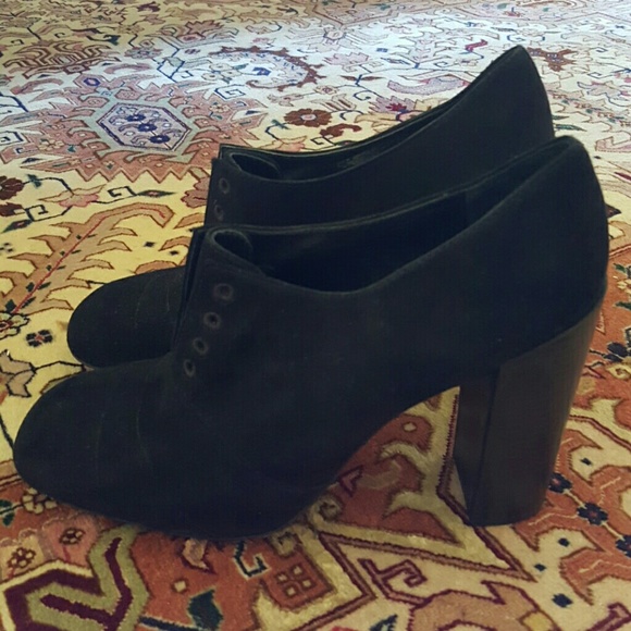 Tory Burch suede Oxford pumps