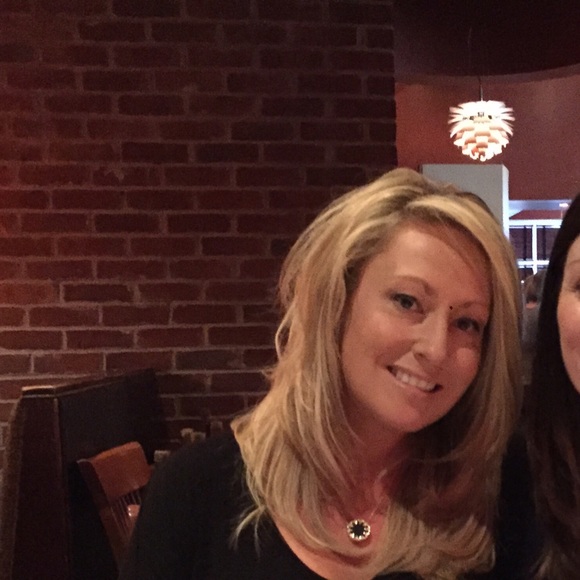 Meet your Posher, Paula - Picture 1 of 1