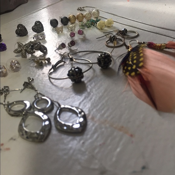 Earings - Picture 4 of 4