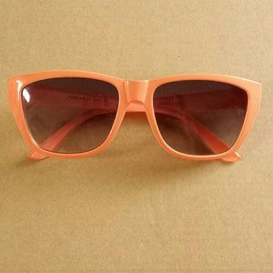 Coral/Pink wayfarer style sunglasses