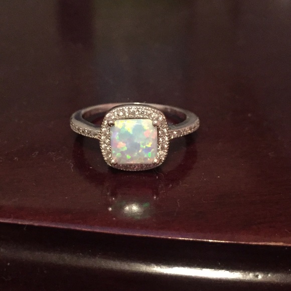 Opal ring