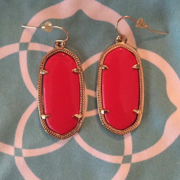 Kendra Scott Elle red earrings gold hardware❌SOLD❌