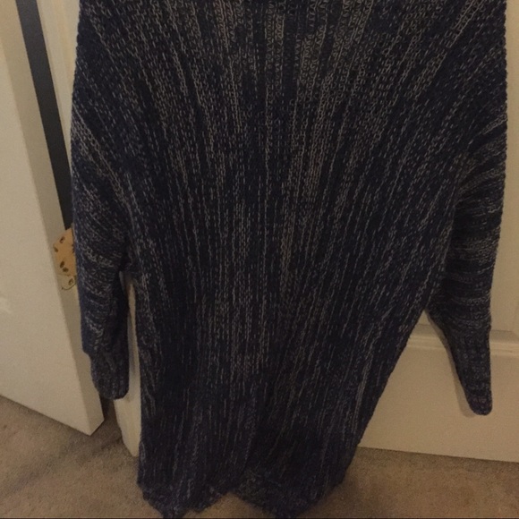 Express three quarter length sweater blue - Picture 3 of 4