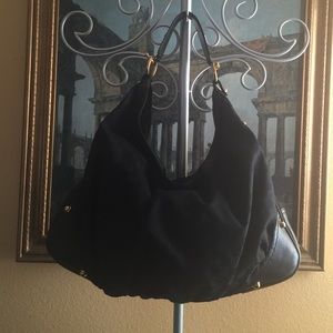 🎁FINAL REDUCTION🎁Authentic Gucci Jockey hobo.